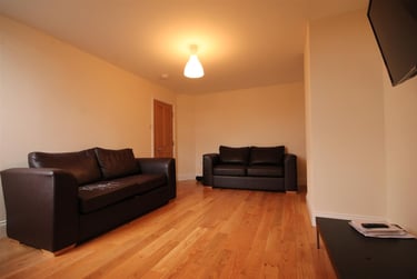 6 bed house, Doncaster Road, Sandyford, Newcastle, NE21RA - Image 1